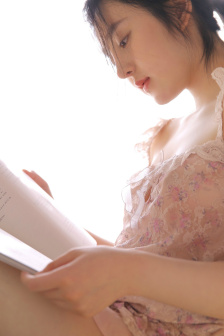 海滩女厕偷窥撒尿视频